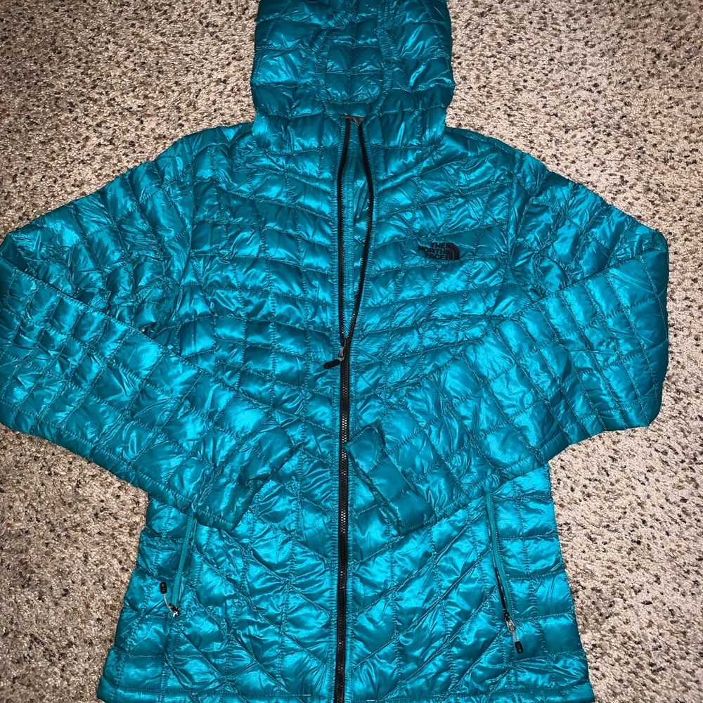 The North Face Thermoball Hoodie Jacket Size Small Blue Green color